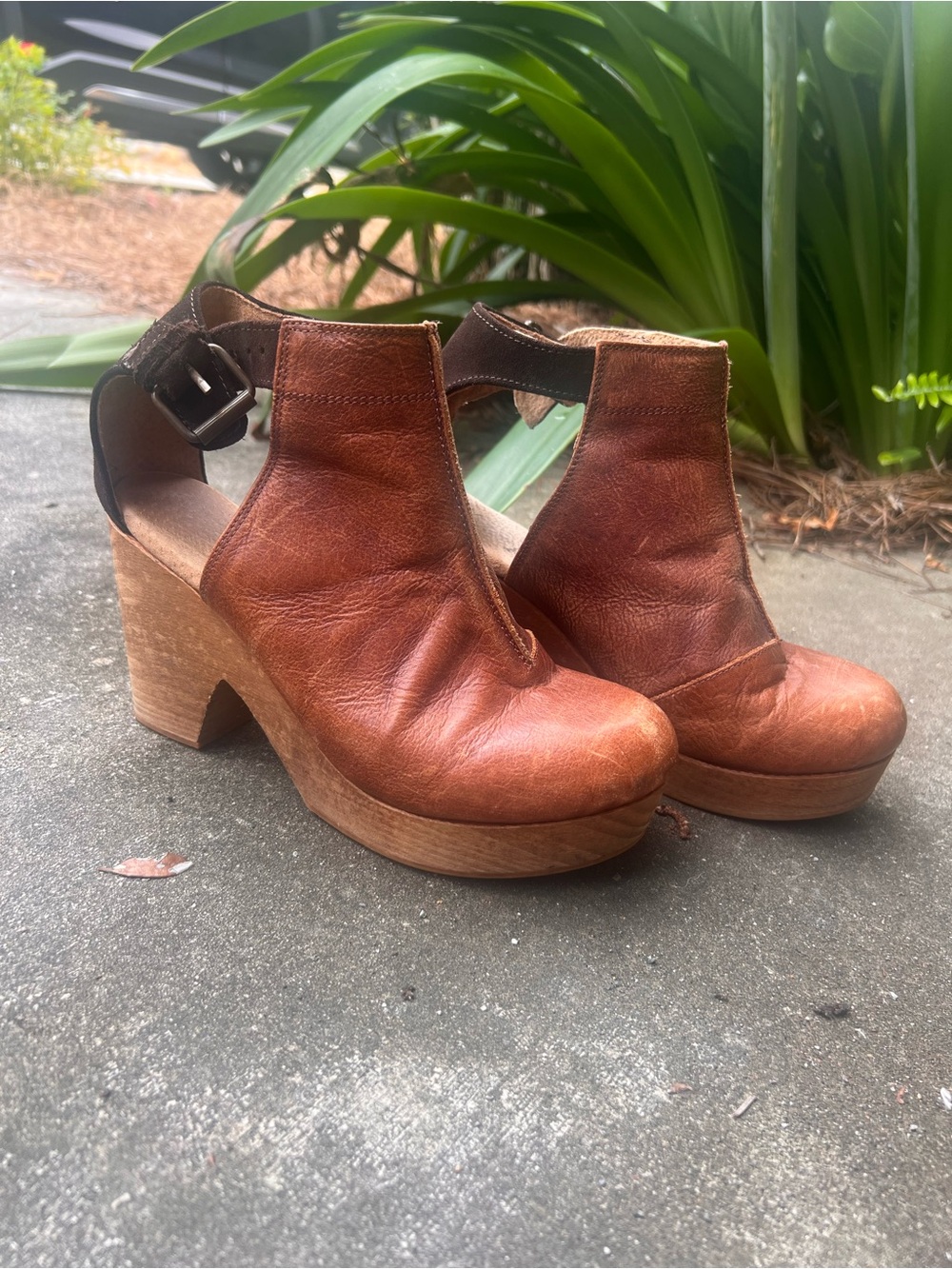 Free People Amber Orchard leather clog boots